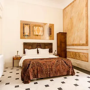 The Independente Suites&terrace Bed & Breakfast